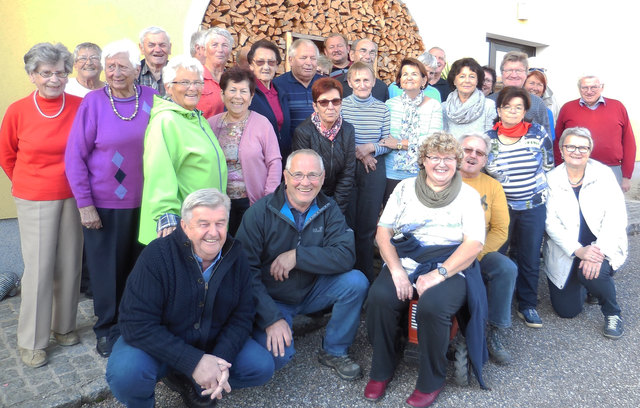 PV-Niederneukirchen, Viele Mitglieder bei der Herbstwanderung