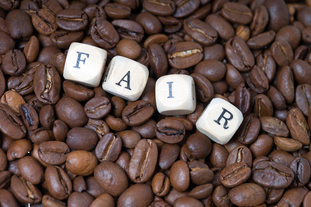 Fair gehandelte Produkte – unter anderem Kaffee – wird am beim EZA-Tag in der BH angeboten. | Foto: Foto: panthermedia.net/photographyMK