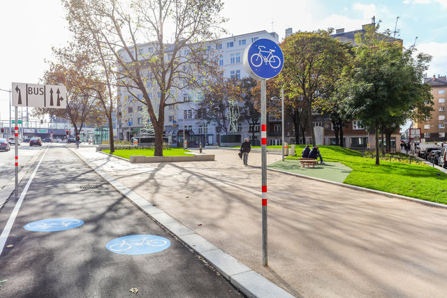 Der Radweg wurde vom Gehsteig abgeteilt. | Foto: BV 4