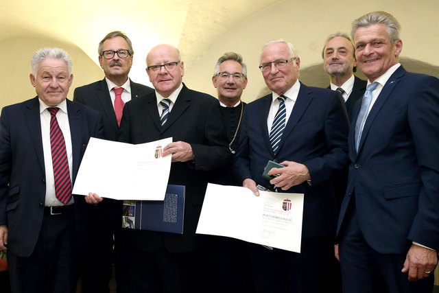 Landeshauptmann Josef Pühringer, Watzenböck, Fellinger, Abt Ambros Ebhardt, Spelitz, Fleischanderl, Obernberger
