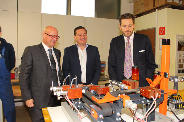 Staatssekretär Harald Mahrer mit Peter Sükar und Kurt Egger in Voitsberg. | Foto: Cescutti