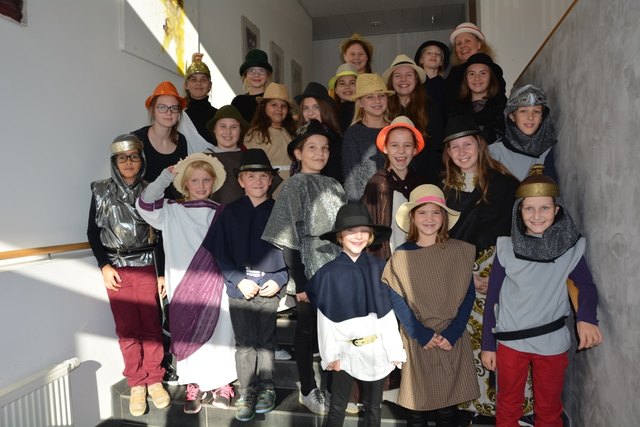 Alles über das Leben des Heiligen Martin konnte man im Kindermusical erfahren. | Foto: Stephanie Reitlinger