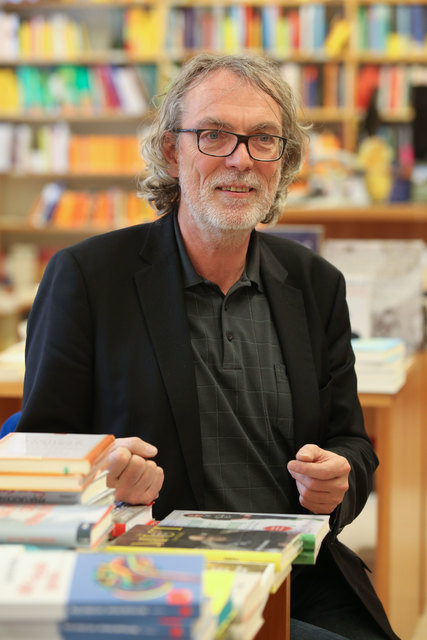 Klaus Seufer-Wasserthal Filialleiter der Rupertus Buchhandlung,Obmann der Salzburger Buch- und Medienwirtschaft, | Foto: Neumayr