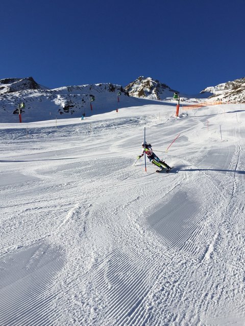 Der alpine Weltcupauftakt in Sölden war der Startschuss für die neue alpine Rennsaison – zahlreiche Top-Athleten nutzen nun die perfekten Bedingungen und bleiben in Tirol, um sich optimal auf die nächste Weltcupstation im finnischen Levi vorzubereiten. Dazu bietet Mayrhofen im Zillertal perfekte Bedingungen für exklusive Trainingseinheiten. | Foto: Mayrhofner Bergbahnen