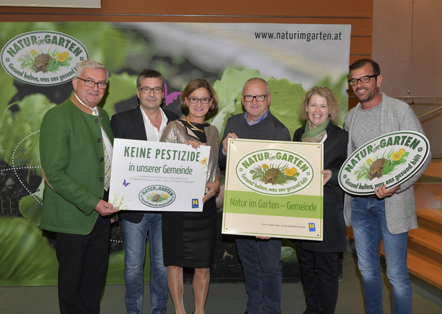 Alfred Riedl, Josef Forster, Johanna Mikl-Leitner, Gernot Lechner, Sabine Dorner und Karl Ploberger. | Foto: NLK Pfeiffer