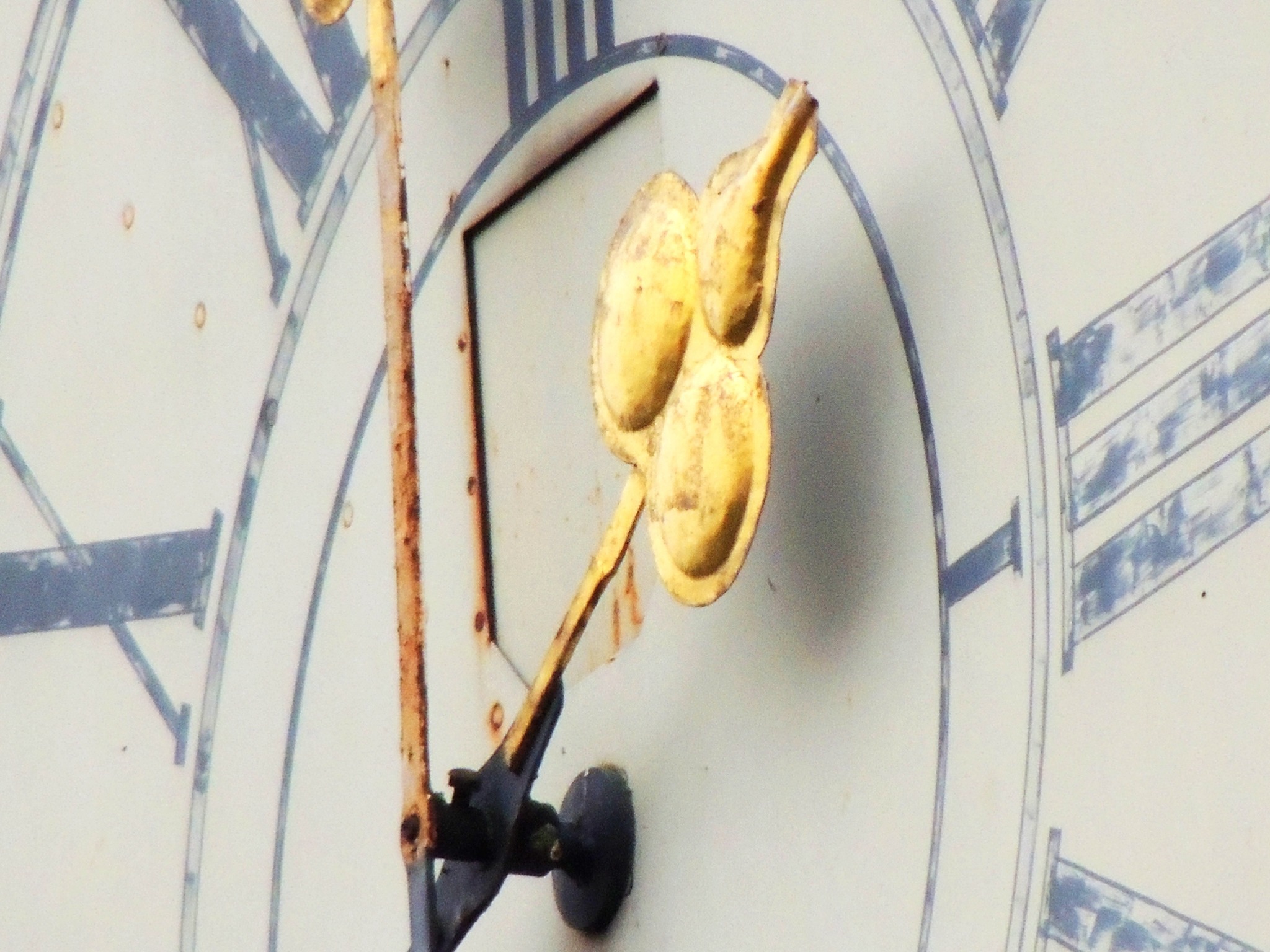 Auch Eine Kaputte Uhr Geht Zweimal Am Tag Richtig auch eine kaputte Uhr zeigt zweimal am Tag die richtige Uhrzeit an - Horn