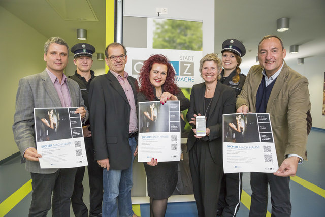 Präsentierten das "Heimweg-Telefon": Alexander Lozinsek, Wolfgang Hübel, Claudia Schönbacher, Barbara Muhr und Mario Eustacchio. | Foto: Foto Fischer/Stadt Graz