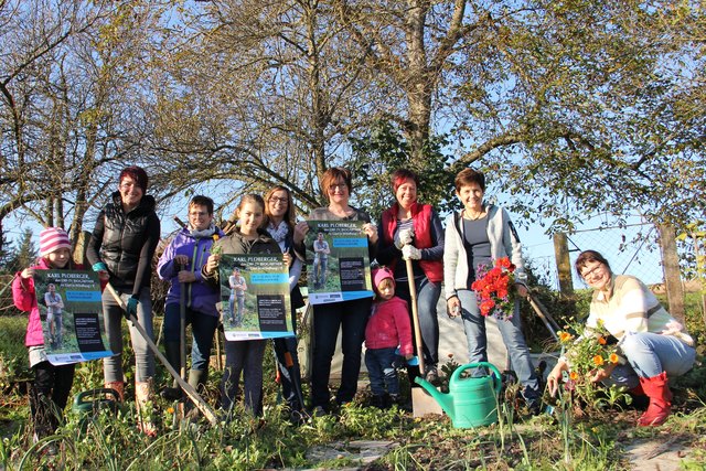 Isabella Bernhart, Maria Dolzer, Renate Nenning, Eva Unterauer, Birgit Käferböck, Bettina Bernhart, Clarissa Bernhart, Erika Steiner, Ernestine Schützeneder, Ingrid Unterauer