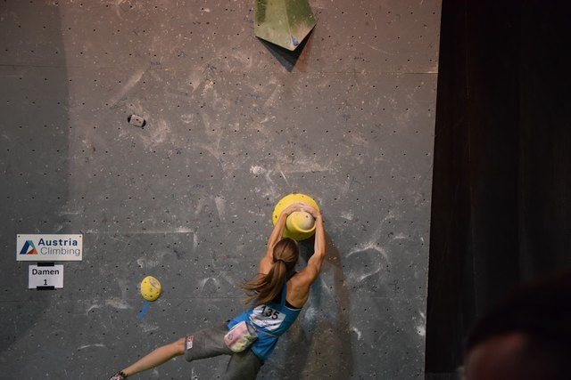 Laura Stöckler bei der Alpinmesse