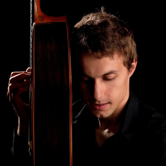 David Lindorfer kommt nach Niederwaldkirchen. Er spielt mit Harry Hintringer "World Grooves".