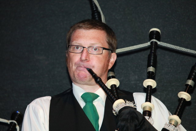 Pipe Major Hans Müller aus Aldrans in seinem Element.