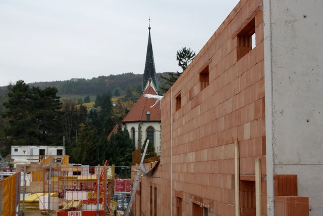 Der neue Kindergarten Kritzendorf wächst eindeutig schneller als seine künftigen Nutzer.