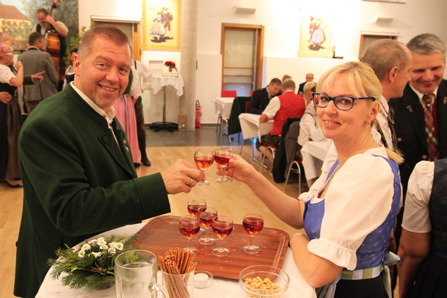 Zum Auftakt gab es ein Begrüßungsschluckerl