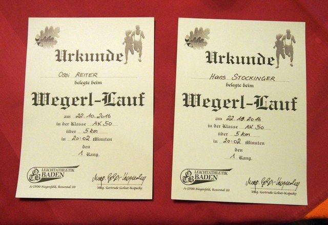 Ein seltenes Ergebnis - Ex-Aequo Sieg in der AK50 und Gesamt für Ossi und mich :-)