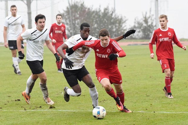 Mit 3:2 gewannen die Kicker der ASKÖ Ohlsdorf das Match gegen den Vöcklabruck SC.