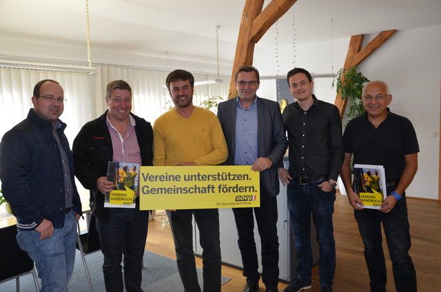 Thomas Peer, Josef Hofmann, Heinz Lorenz, LAbg. Georg Ecker, Steuerberater Mag. Clemens Klinglmair, Rupert Engleder (v. l).