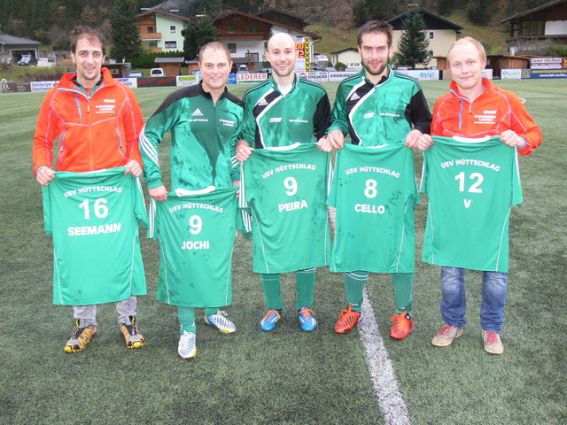 Robert Viehhauser, Christoph Pirchner, Peter Kendlbacher, Markus Rohrmoser und Christian Toferer (v.l.) wurden beim USV Hüttschlag verabschiedet.