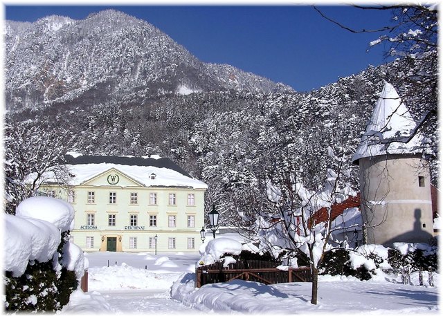In und um Schloss Reichenau gibt's viel zu sehen.