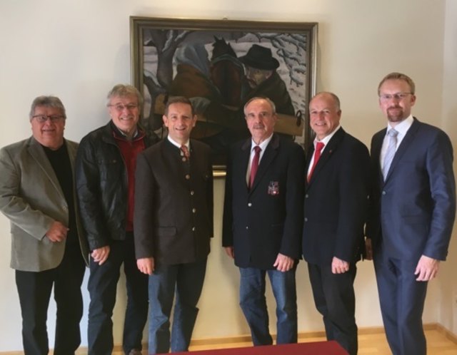 Die Bürgermeister Wedenig, Visotschnig, Landesrat Benger, Bürgermeister Blaschitz, Appé und Kurator Peter Fritz