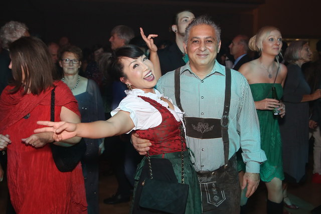 Ausgelassen gefeiert wurde bis in frühen Morgenstunden.