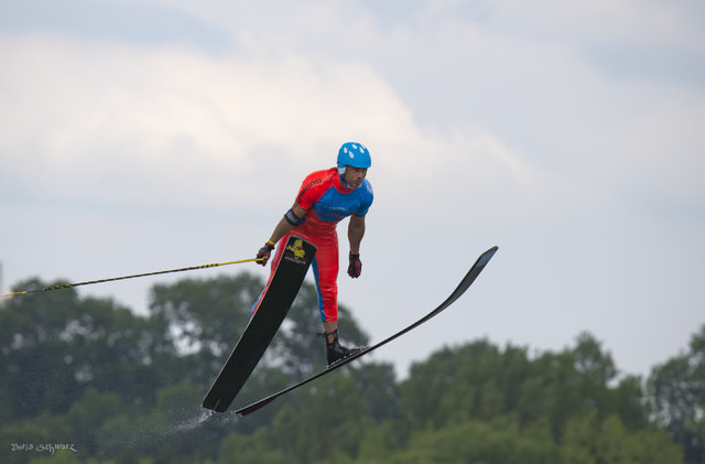 Sieg für Daniel Dobringer mit 60,50-Meter-Sprung in den USA.