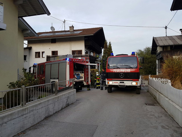 In einer Küche in Radfeld fing eine Pfanne mit heißem Öl Feuer.