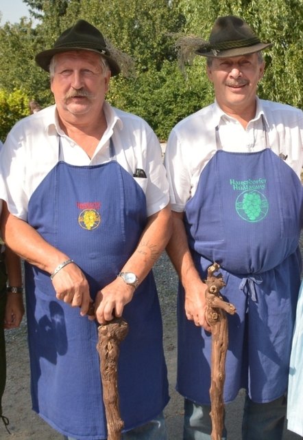 Manfred Kadlec und Friedrich Gröller sind die „letzten Hiata“ in Jetzelsdorf (Haugsdorf). Foto: Josef Messirek