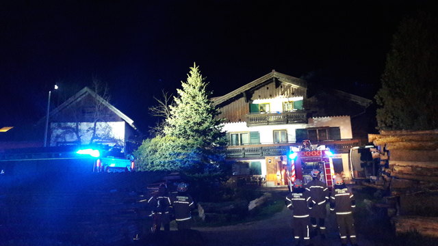 Ein Kaminbrand in der Salzburgerstraße rief die FF Pfandl auf den Plan.
