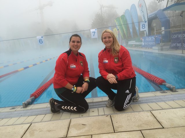 Viktoria Steininger und Bernadette Kerschbaummayr schwammen gemeinsam mehr als 42 Kilometer in 24 Stunden. | Foto: Kerschbaummayr