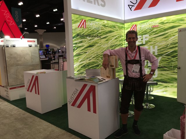 Wolfgang Gebetsroither konnte sein Produkt am Stand der Wirtschaftskammer in Los Angeles präsentieren. | Foto: WKO