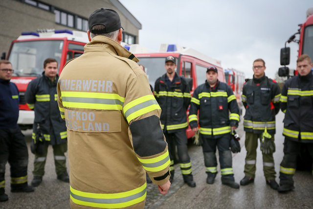 In acht Zügen des Feuerlösch- und Katastrophendienstes nahmen insgesamt 131 Mann mit 57 Fahrzeugen teil. | Foto: HAW Deutsch/BFKDO