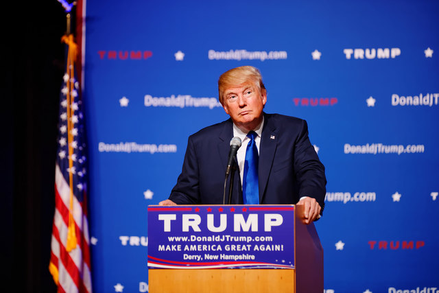 Donald Trump ist der 45. Präsident der Vereinigten Staaten. Damit folgt der Republikaner auf den Demokraten Barack Obama.