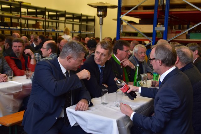 Hatten einiges zu besprechen, die Chefs der Tinetz.