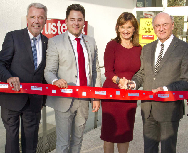 Bürgermeister Mag. Klaus Schneeberger, Landesdirektor Tobias Kohl, Generaldirektorin Dr. Susanne Riess und Landeshauptmann Dr. Erwin Pröll