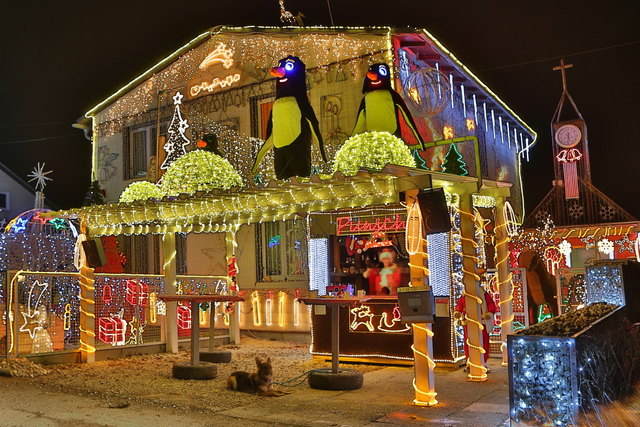 Weihnachtslichterhaus in Bad Hall zu Weihnachten 2015. | Foto: geh - Gerhard Hütmeyer