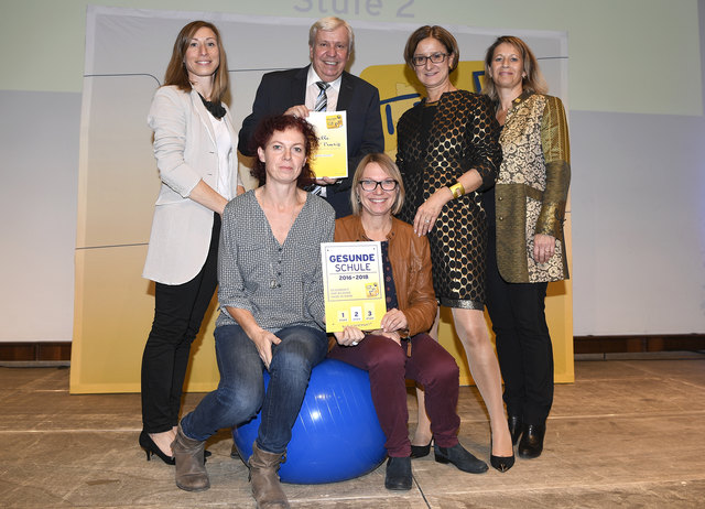 Renate Reingruber, Eva Moser-Fiegl, Johann Heuras, Angelika Adl, Johanna Mikl-Leitner, Petra Leitner-Braun | Foto: Christian Trinkl