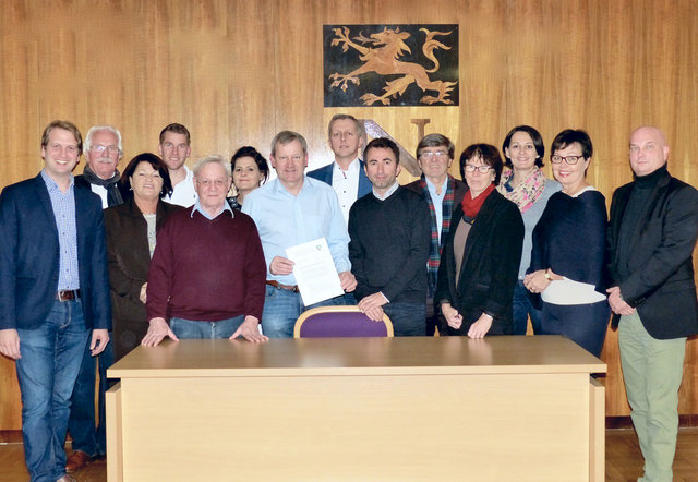 Ansehen der Politik wieder herstellen: Vertreter der ÖVP und Grünen in Neuhofen ziehen an einem Strang.
