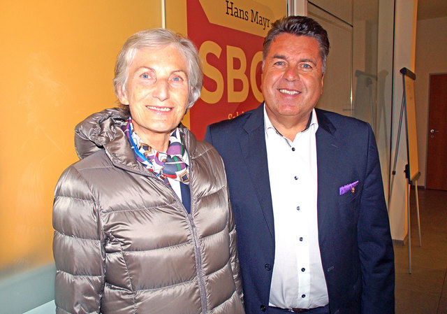 Vermissen Politik mit Bürgernähe: Griss, Mayr.