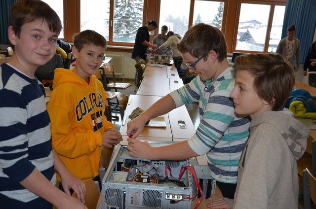 Der „Boys day“ zeigt, dass die HBLW auch für Burschen interessante Ausbildungsmöglichkeiten bietet.  Foto: Kalss