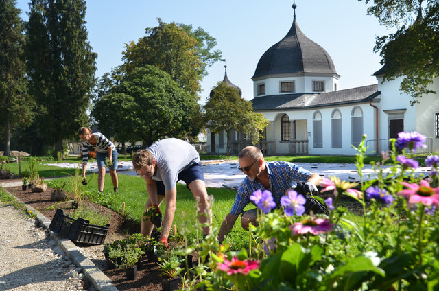 Geschenk-Tipp: Mit einer Dauerkarte der OÖ Landesgartenschau 2017 in Kremsmünster schenken Sie Erholung im Blütenparadies.