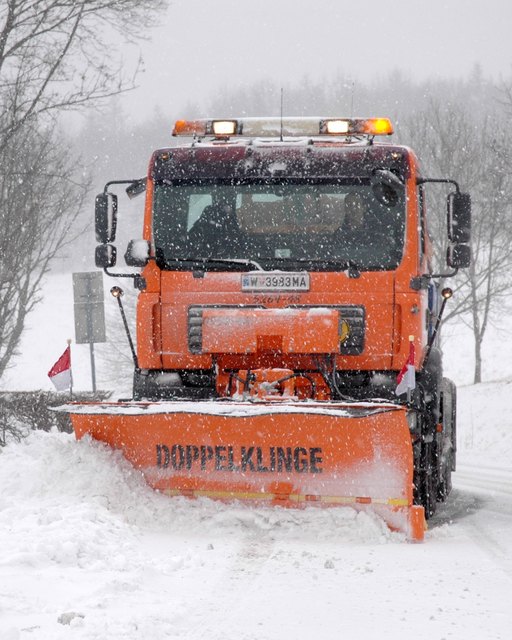 Die 29 Spezialpflüge sind etwa am Ring unterwegs. | Foto: MA 48