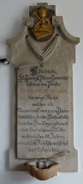 Das Grab von Johann Felix Perner, der im Alter von 82 Jahren verstarb.