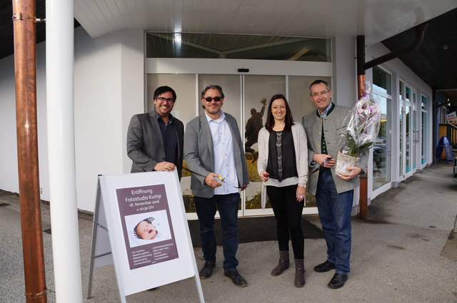 Dietmar und Natja Kump mit Bgm Franz Feirer und Hannes Buchhauser von der Jungen Wirtschaft