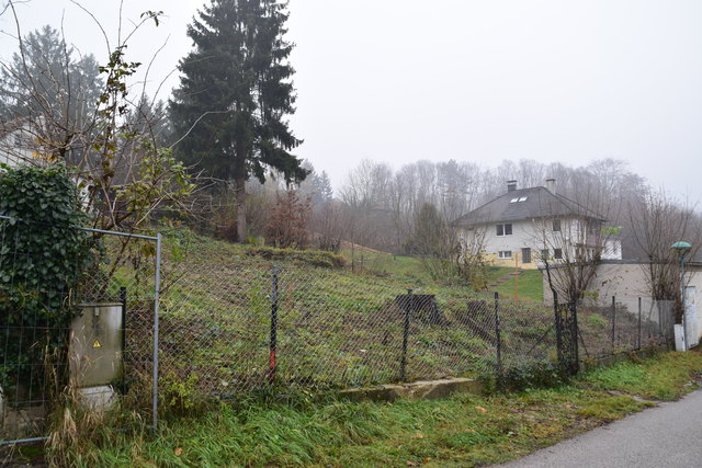 Sieben Mehrfamilienhäuser sollen in der Talgasse entstehen. Etwa vier davon auf der hier sichtbaren Fläche.