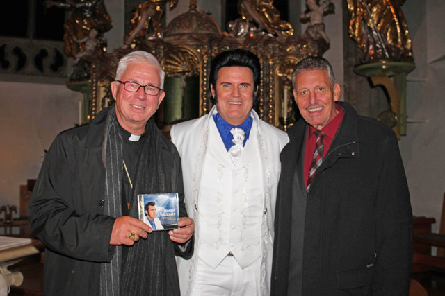 Erzbischof Franz Lackner, Rusty, Pfarrer Bernhard Rohrmoser. | Foto: Rusty Management International