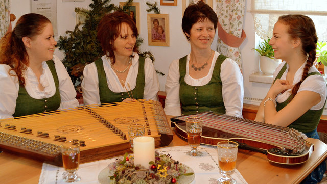 D'Rundumzianabergmusi lädt zum Beginn der besinnlichen Zeit zum Gaminger Adventsingen im Haus der Begegnung. | Foto: privat