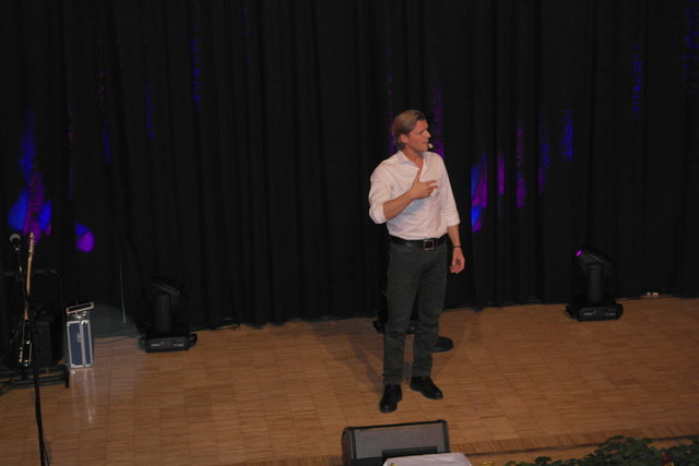 Kabarettist Gery Seidl bescherte so manchem Gast einen Krampf in den Lachmuskeln.