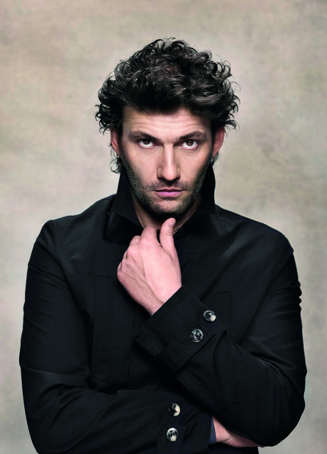 Noch planlos zu Silvester? Wir verlosen zwei Tickets für die Silvester-Gala mit Live-Oper im Star Movie Wels. | Foto: Star Movie