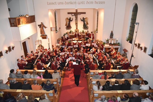 Tradition: Erster Teil der Cäcilienfeier mit einem Konzert der MK Grinzens in der Pfarrkirche.