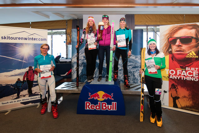 Die Top 5 "Eisbrecherinnen": Johanna Erhart, Michaela Voithofer, Eva Sperger, Anna Rupp und ich.